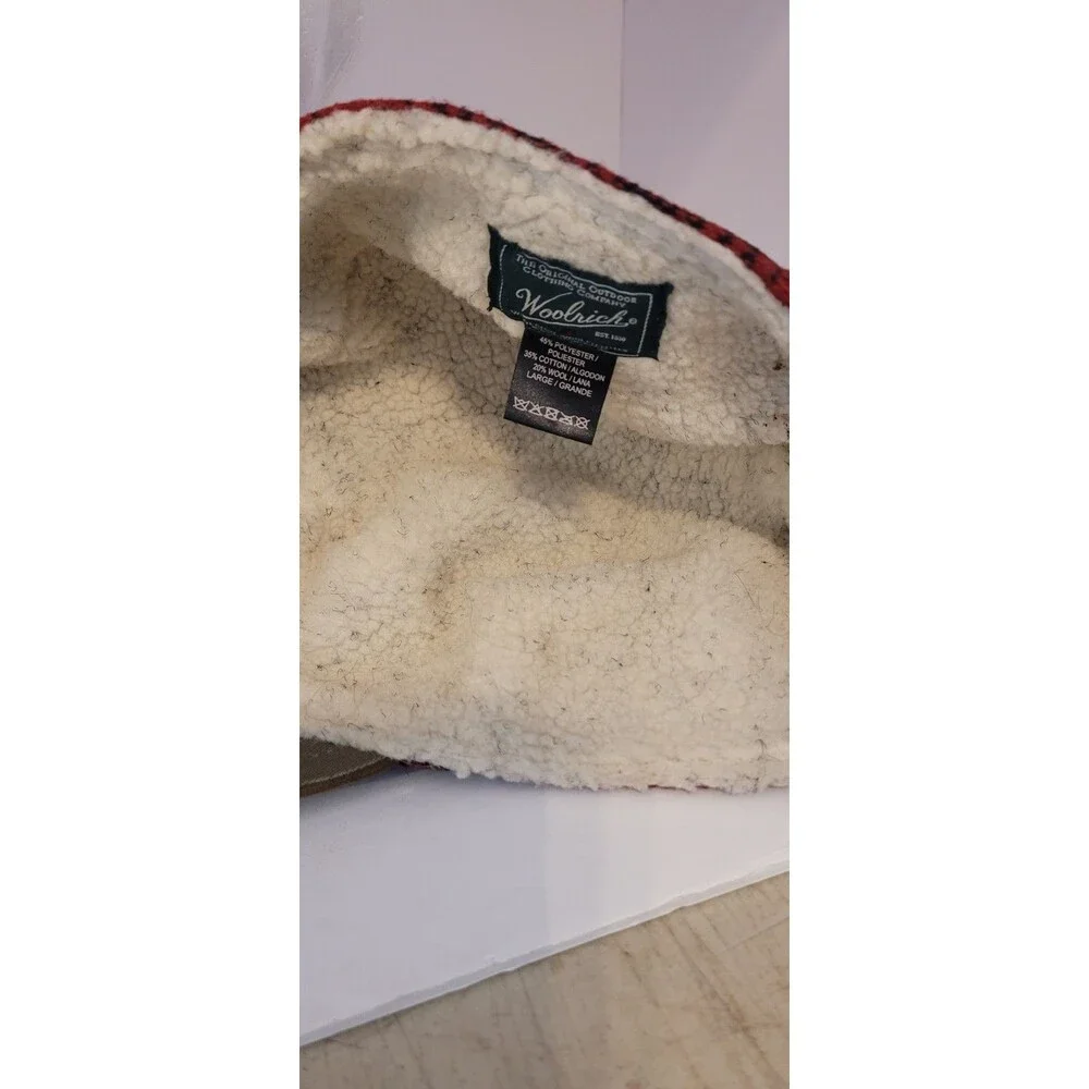 Woolrich Fannel LinedCap/hat. Large Red Black Tan